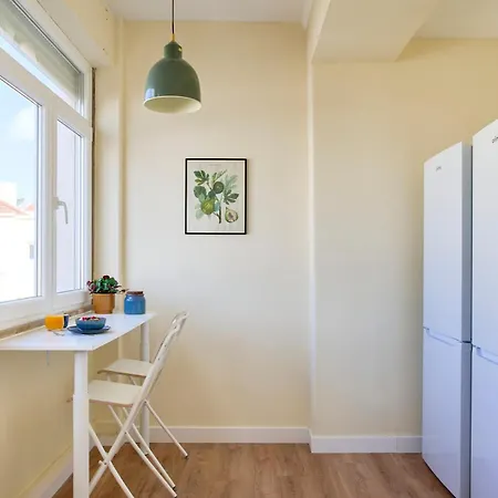Sunny Balcony - Marques De Pombal Проживание в семье *